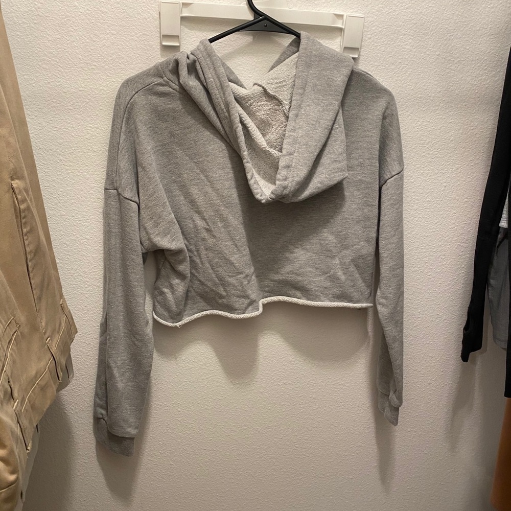 cropped gray hoodie